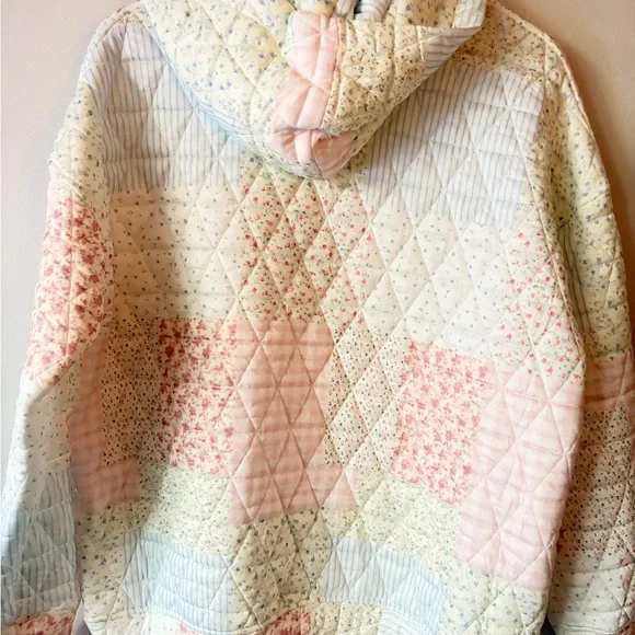 NWT Women's Quilted Patchwork Hoodie - Pastel Pink, Blue and Cream - Picture 8 of 11